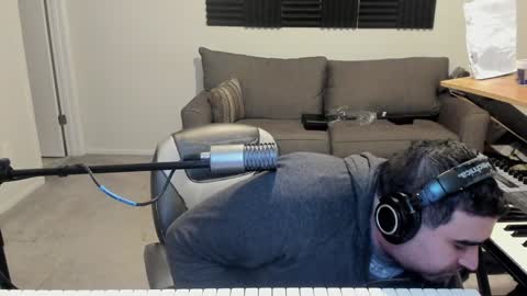 Aaron online show from January 9, 12:25 am