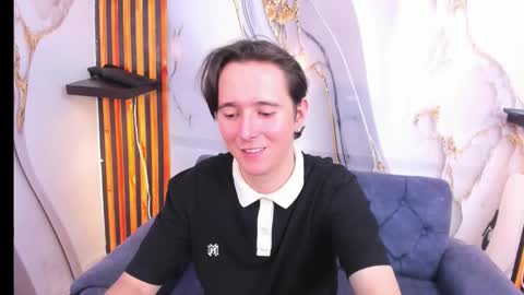 Aaron online show from October 26, 6:36 pm