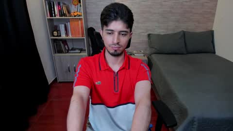 Aaron online show from December 16, 10:03 pm