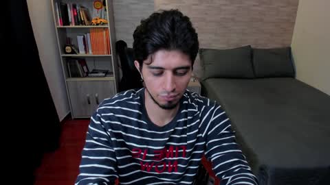 Aaron online show from February 7, 10:20 pm