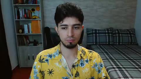 Aaron online show from October 21, 7:25 pm