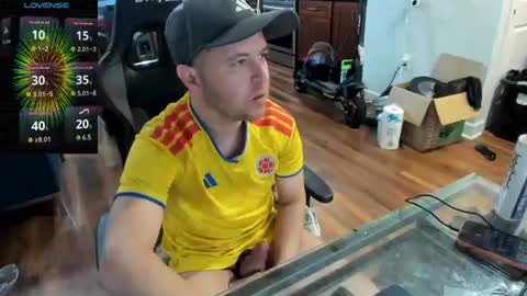 Snapshot of aaron_skye chatting on June 28, 12:16 am Aaron Skye online show from June 28, 12:16 am