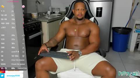 Aaron online show from October 29, 12:02 am