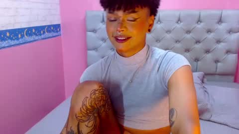 im NiallDun online show from December 10, 2:48 am