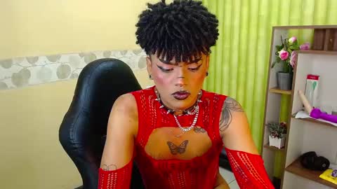 im NiallDun online show from January 21, 8:19 am