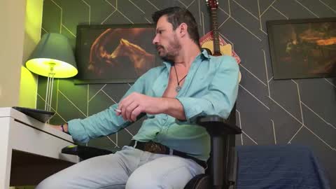 Aaron online show from January 11, 1:16 pm