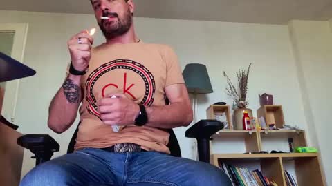 Aaron online show from May 27, 3:47 am