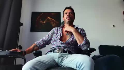 Aaron online show from July 17, 7:15 am