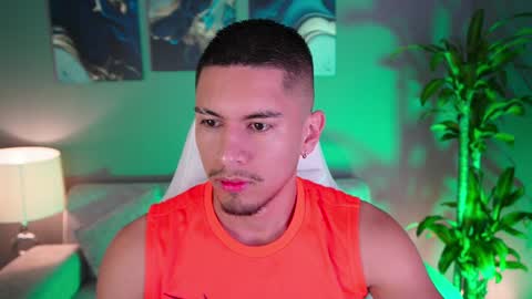 AARON  online show from January 18, 8:31 am