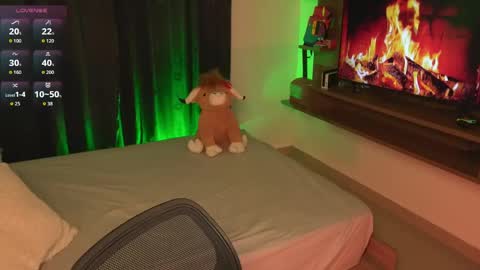 AARON  online show from May 27, 1:57 am