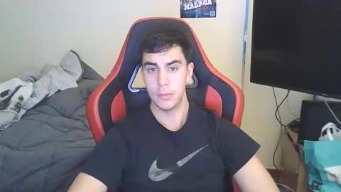 Snapshot of aaronlavine chatting on November 12, 7:03 pm aaronlavine online show from November 12, 7:03 pm