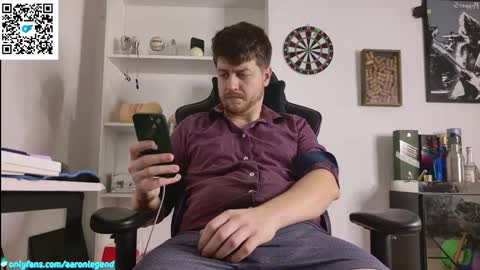 Aaron  online show from March 27, 8:08 pm