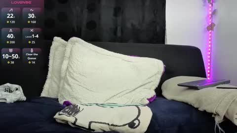 aaronsmith2_ online show from March 1, 6:10 pm