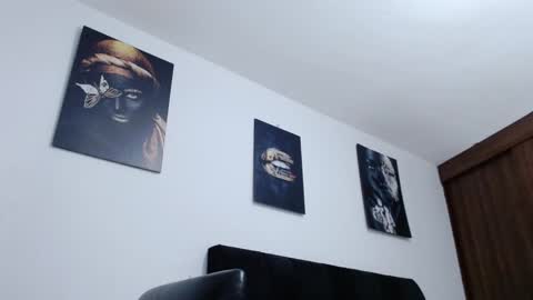 Snapshot of aaronteylor chatting on December 8, 10:08 am aaronteylor online show from December 8, 10:08 am