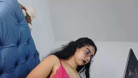 Snapshot of abbi_moon chatting on February 18, 2:38 pm Martina online show from February 18, 2:38 pm