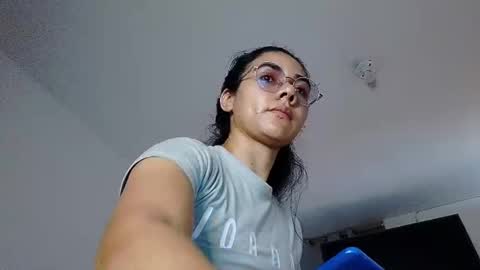 Snapshot of abbi_moon chatting on March 5, 6:01 pm Martina online show from March 5, 6:01 pm