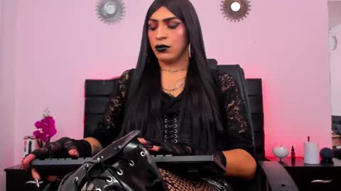 Abbigail Fuster  online show from February 12, 10:56 am