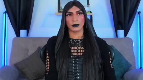 Abbigail Fuster  online show from May 25, 11:05 am
