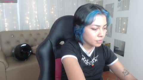 Abbi online show from December 3, 10:18 pm