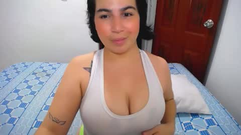 Snapshot of abby_369 chatting on November 23, 12:10 am Abby online show from November 23, 12:10 am