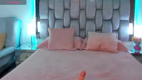 Snapshot of abby_blue01 chatting on January 11, 2:30 am abby_blue01 online show from January 11, 2:30 am