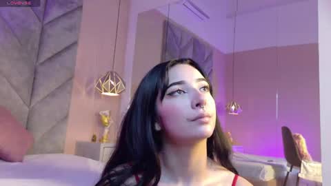 Snapshot of abby_colliins_ chatting on August 6, 1:02 pm Abby Collins online show from August 6, 1:02 pm