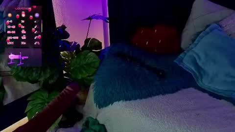 Snapshot of abby_dreamss chatting on June 19, 11:47 am Abby online show from June 19, 11:47 am