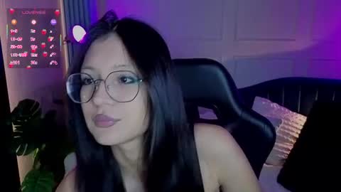 Snapshot of abby_dreamss chatting on July 1, 11:45 am Abby online show from July 1, 11:45 am