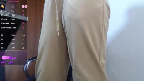 Vannesa online show from November 5, 11:32 am