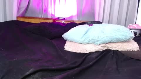 abbycute online show from February 9, 7:05 am