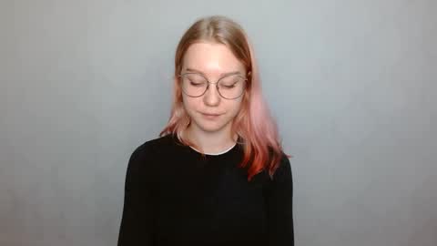 Abby Lovense is active online show from December 14, 12:55 pm