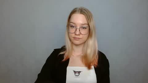 Abby Lovense is active online show from January 21, 1:22 pm