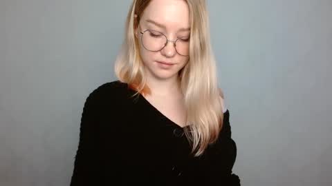 Abby Lovense is active online show from February 10, 11:25 am