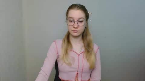 Abby Lovense is active online show from January 10, 11:56 am