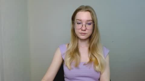 Abby Lovense is active online show from February 19, 12:56 pm