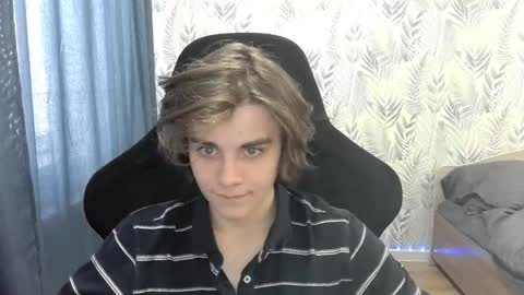 abbysal_blade online show from January 18, 7:49 am