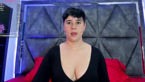 Snapshot of abbysmiitth_ chatting on April 28, 10:37 pm Abby Smith online show from April 28, 10:37 pm