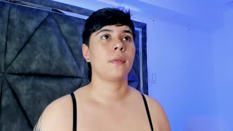 Snapshot of abbysmiitth_ chatting on April 29, 10:05 pm Abby Smith online show from April 29, 10:05 pm