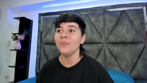 Snapshot of abbysmiitth_ chatting on May 12, 10:40 pm Abby Smith online show from May 12, 10:40 pm