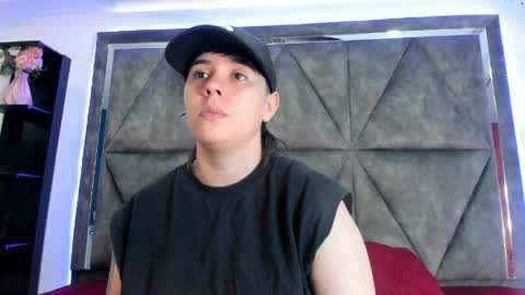 Snapshot of abbysmiitth_ chatting on May 23, 8:02 pm Abby Smith online show from May 23, 8:02 pm