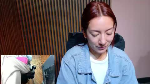 Snapshot of abbystones chatting on July 6, 11:40 am Abby Stones online show from July 6, 11:40 am