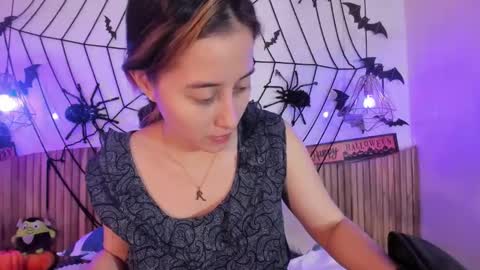 Snapshot of abbysweet1_ chatting on October 26, 11:38 am Abigail online show from October 26, 11:38 am