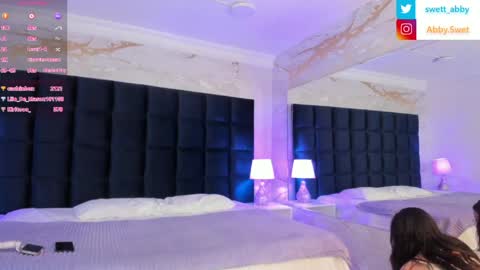 Abigail online show from March 29, 3:17 am