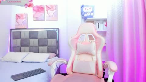 Snapshot of abbywild_ chatting on July 15, 3:56 am abbywild_ online show from July 15, 3:56 am