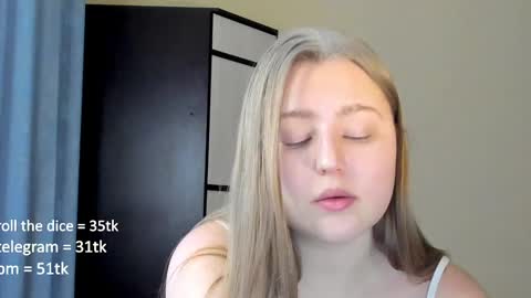 Snapshot of abbywyte chatting on February 15, 2:22 pm Abby Stream at Sat Sun Mon Fri online show from February 15, 2:22 pm