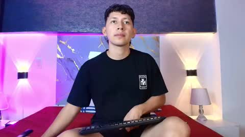 Snapshot of abeel_ordaz chatting on November 25, 7:47 pm Abel Ordaz online show from November 25, 7:47 pm