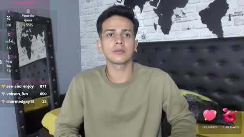 Independence model AbelAsburgo online show from February 5, 11:06 pm