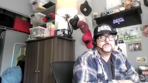 AJ online show from May 26, 3:08 pm
