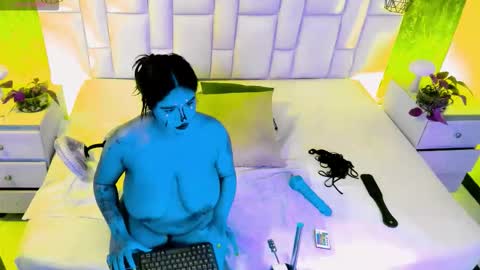 aberachmackay online show from September 13, 10:59 am