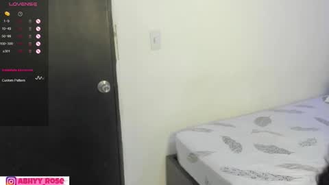 Snapshot of abhyy_rose chatting on March 1, 11:51 pm Abhyy online show from March 1, 11:51 pm